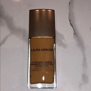 Laura Mercier foundation
